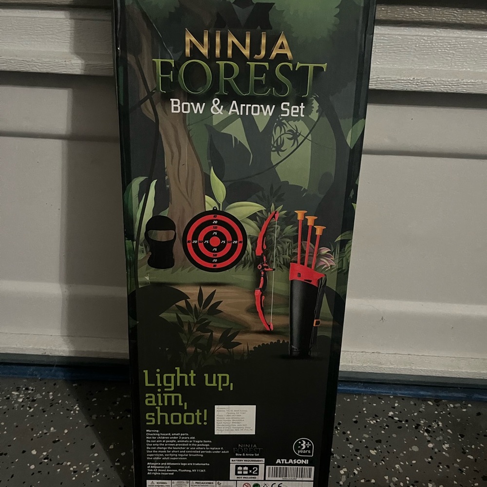 Brand-new unopen kids archery set